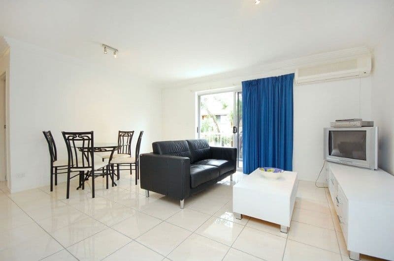 64 Warren Street, ST LUCIA QLD 4067, St Lucia - Thumbnail 2