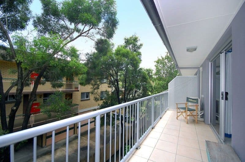 64 Warren Street, ST LUCIA QLD 4067, St Lucia - Thumbnail 5