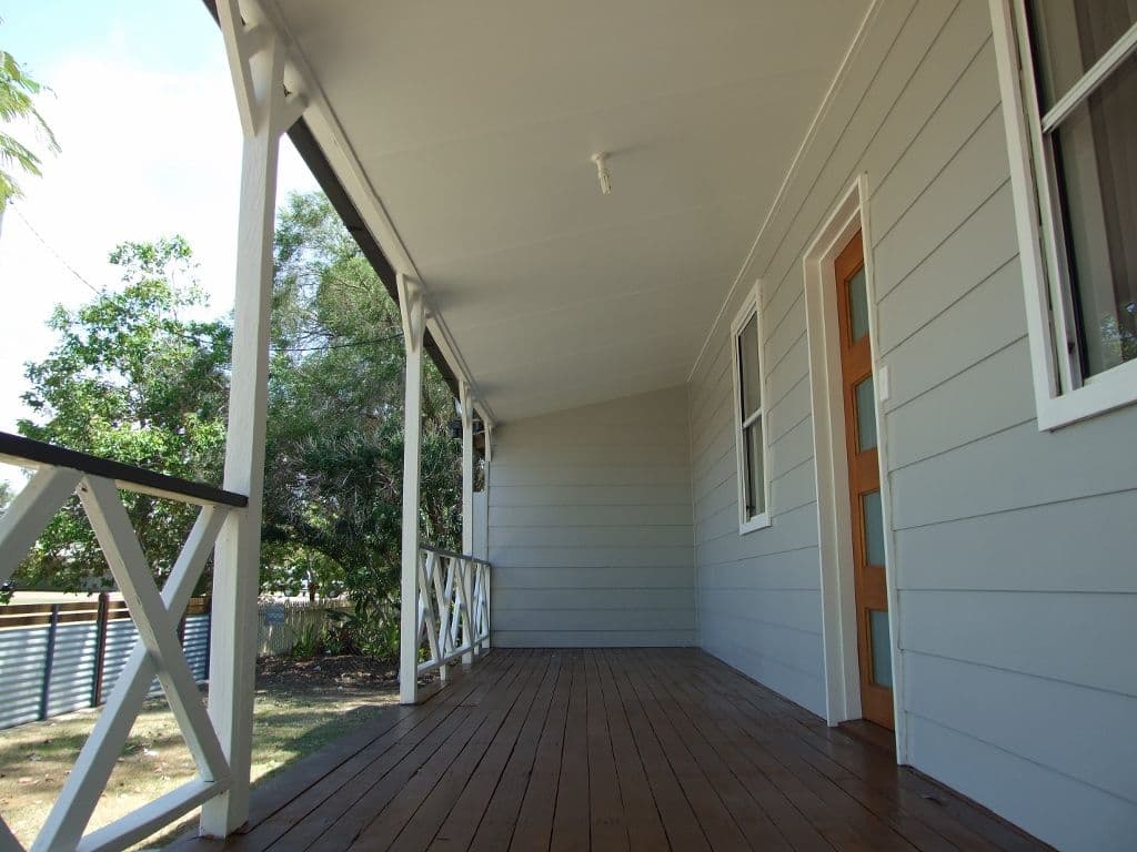 126 Crane Street, Longreach QLD 4730, Longreach - Thumbnail 2