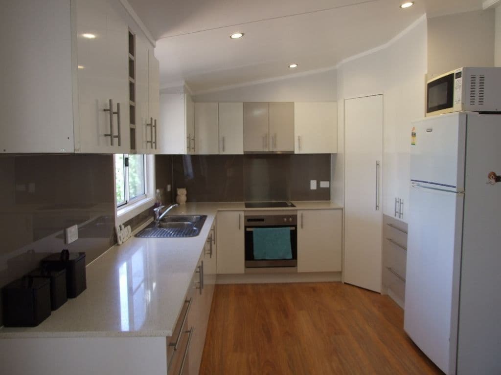 126 Crane Street, Longreach QLD 4730, Longreach - Thumbnail 4