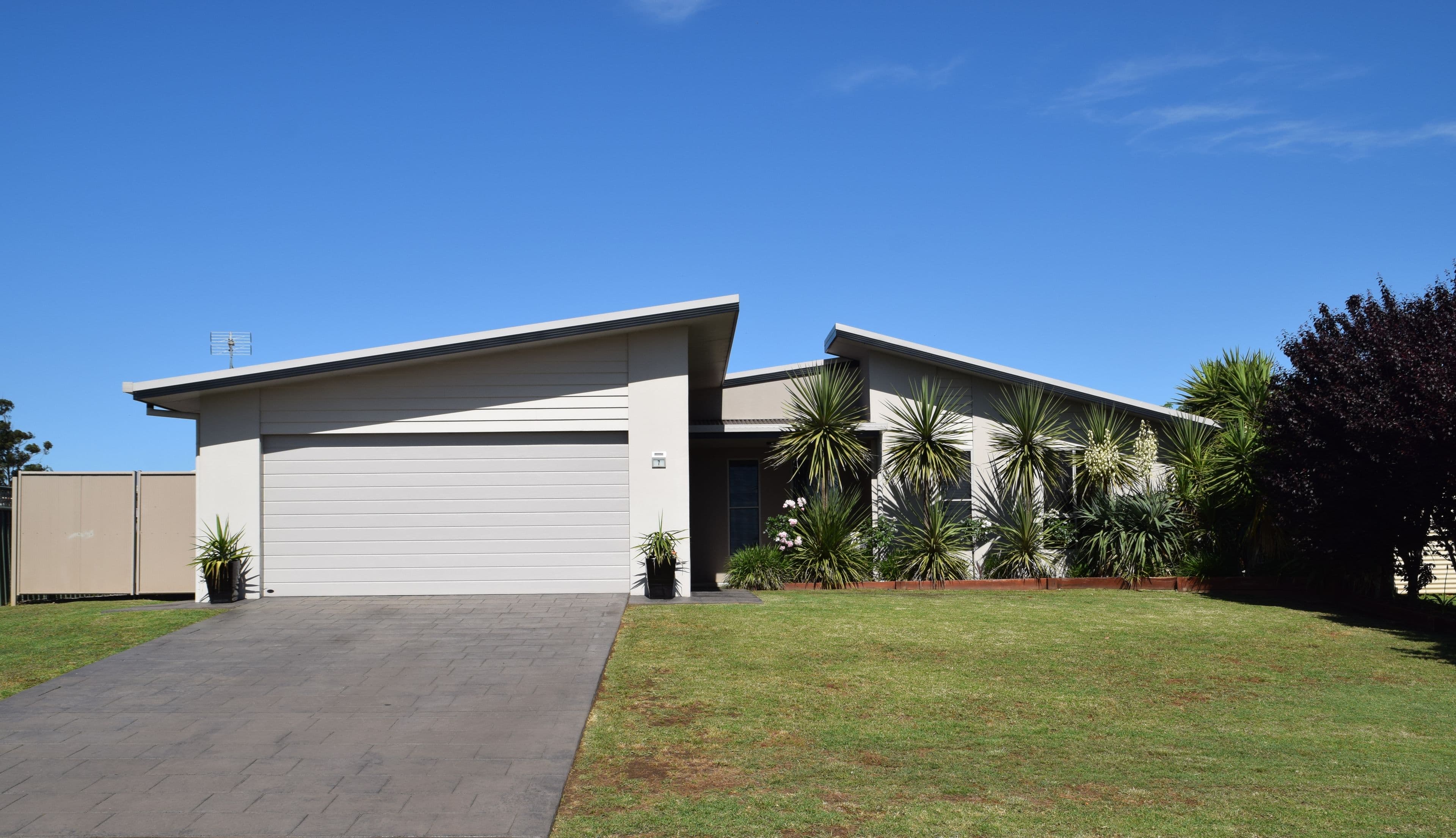 7 Dunheved Circle, Dubbo - Image 1