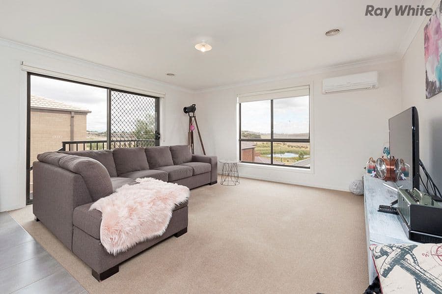 14 Waugh Street, Sunbury VIC 3429, Sunbury - Thumbnail 5