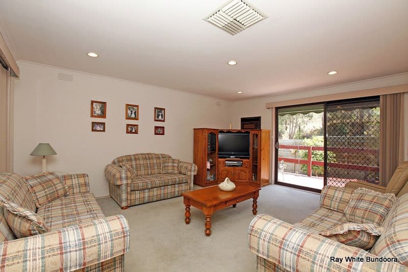 8 Hermitage Crescent, BUNDOORA VIC 3083, Bundoora - Thumbnail 2