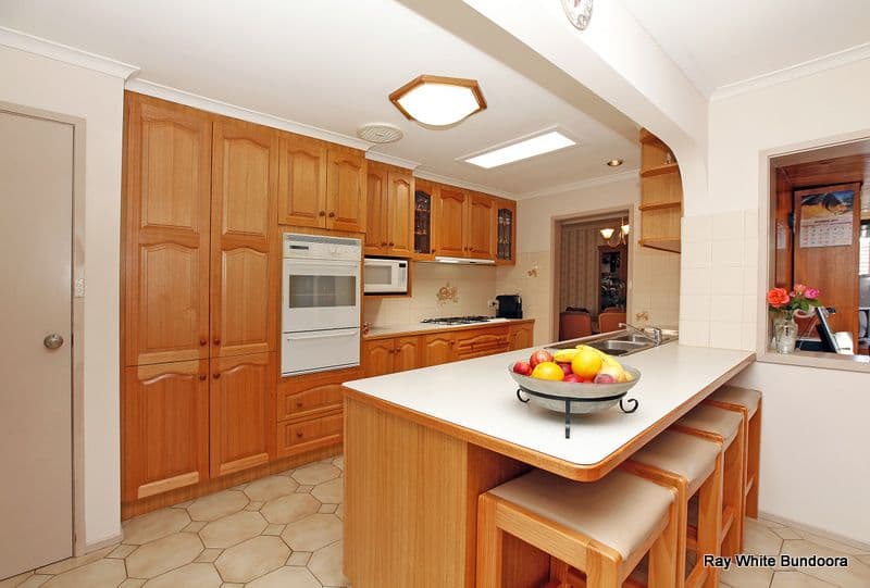8 Hermitage Crescent, BUNDOORA VIC 3083, Bundoora - Thumbnail 3