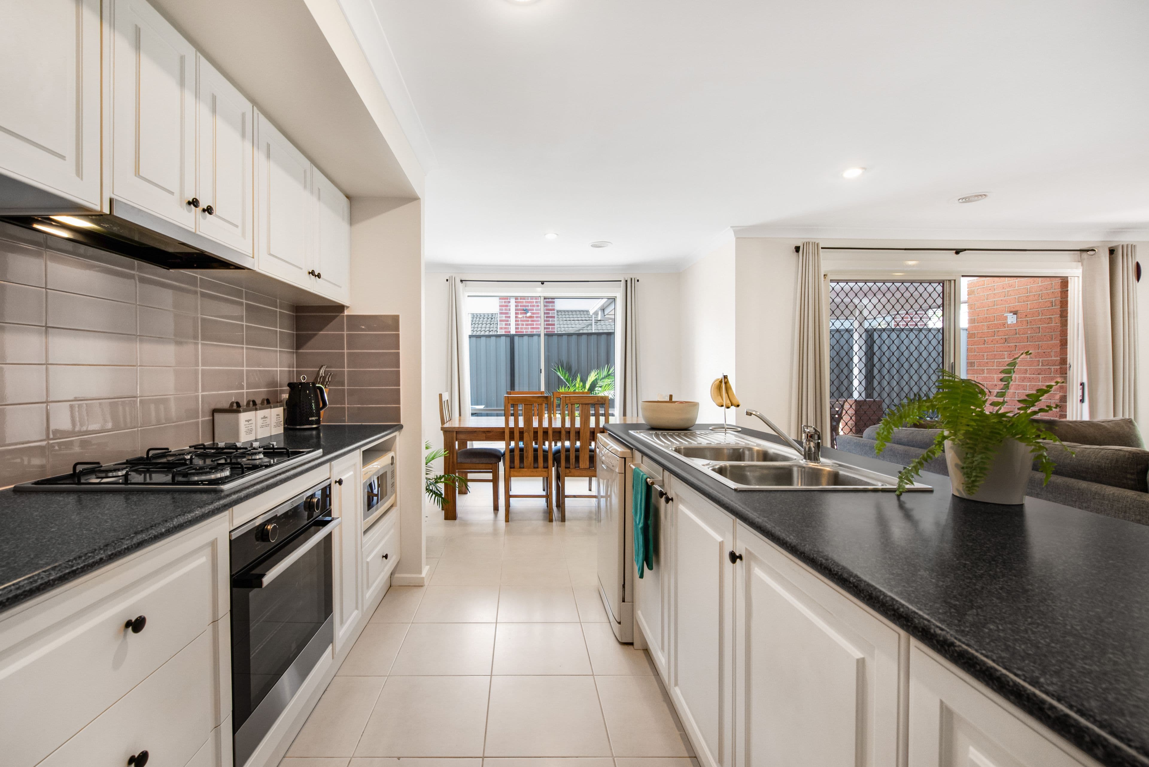 19 Caspian Chase, Pakenham VIC 3810, Pakenham - Thumbnail 2