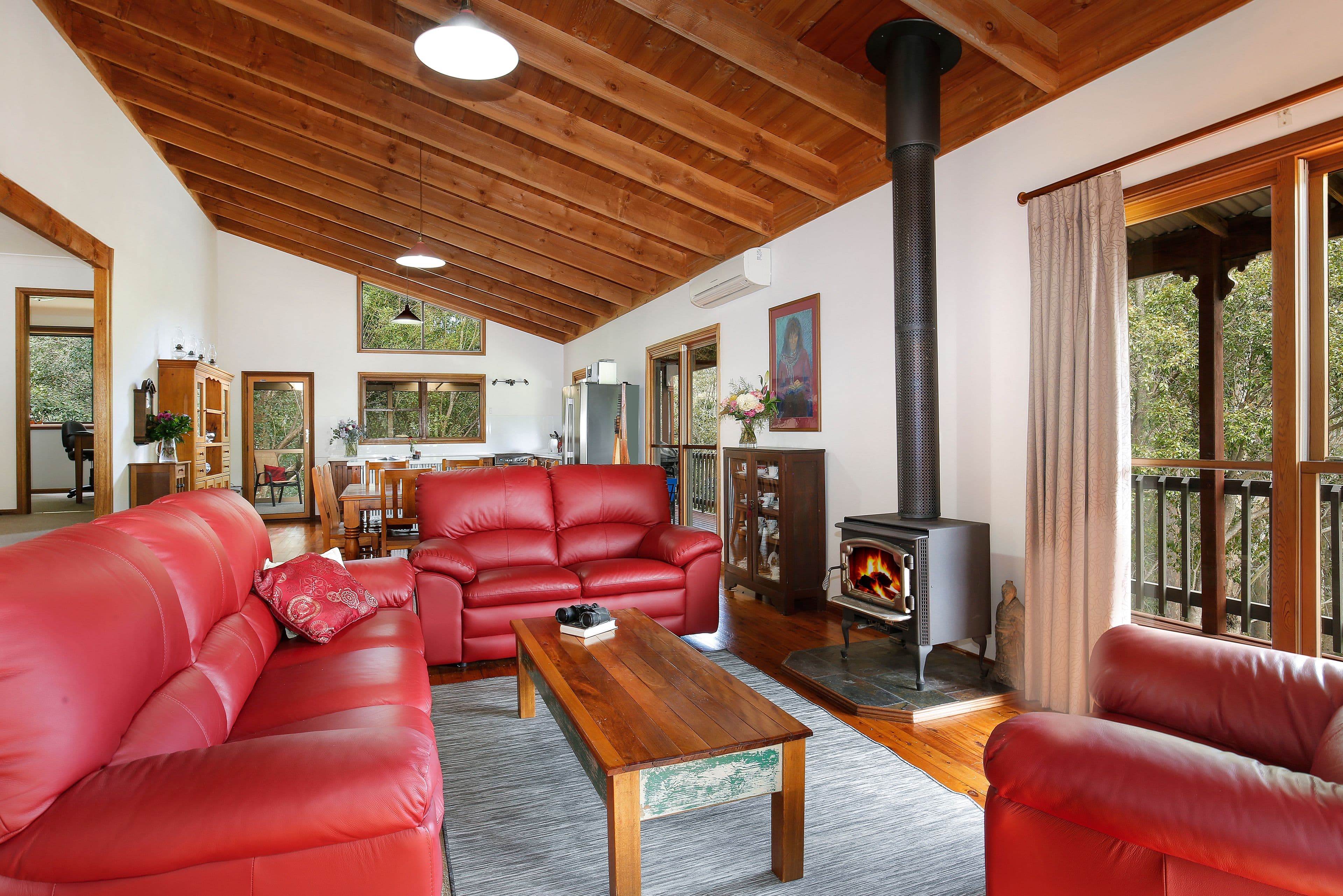 9 Jarrah Crescent, Cordeaux Heights - Thumbnail 2