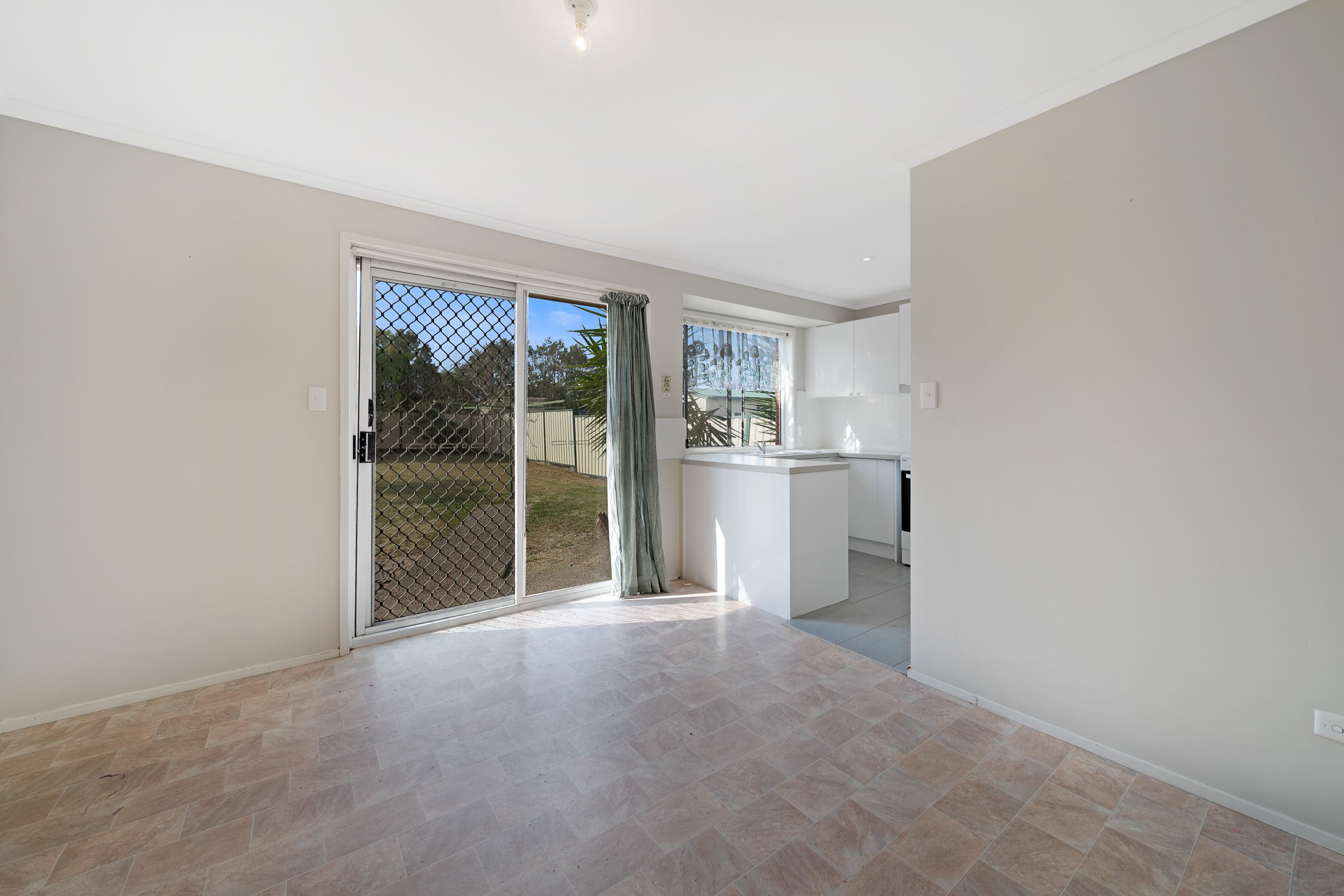 20 Ammons Street, Browns Plains QLD 4118, Browns Plains - Thumbnail 4