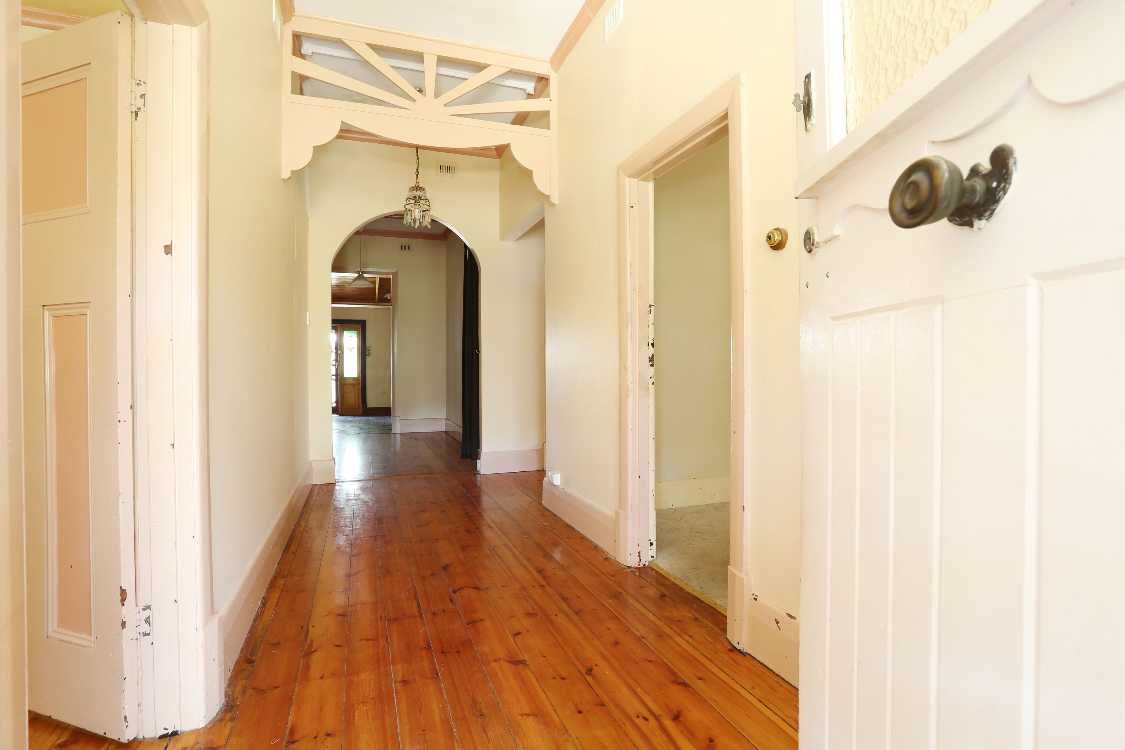 32 Jonathon Street, Clare SA 5453, Clare - Thumbnail 2