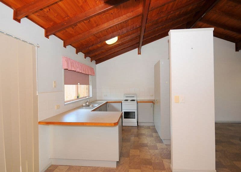 22  View Street, TORQUAY QLD 4655, Torquay - Thumbnail 5
