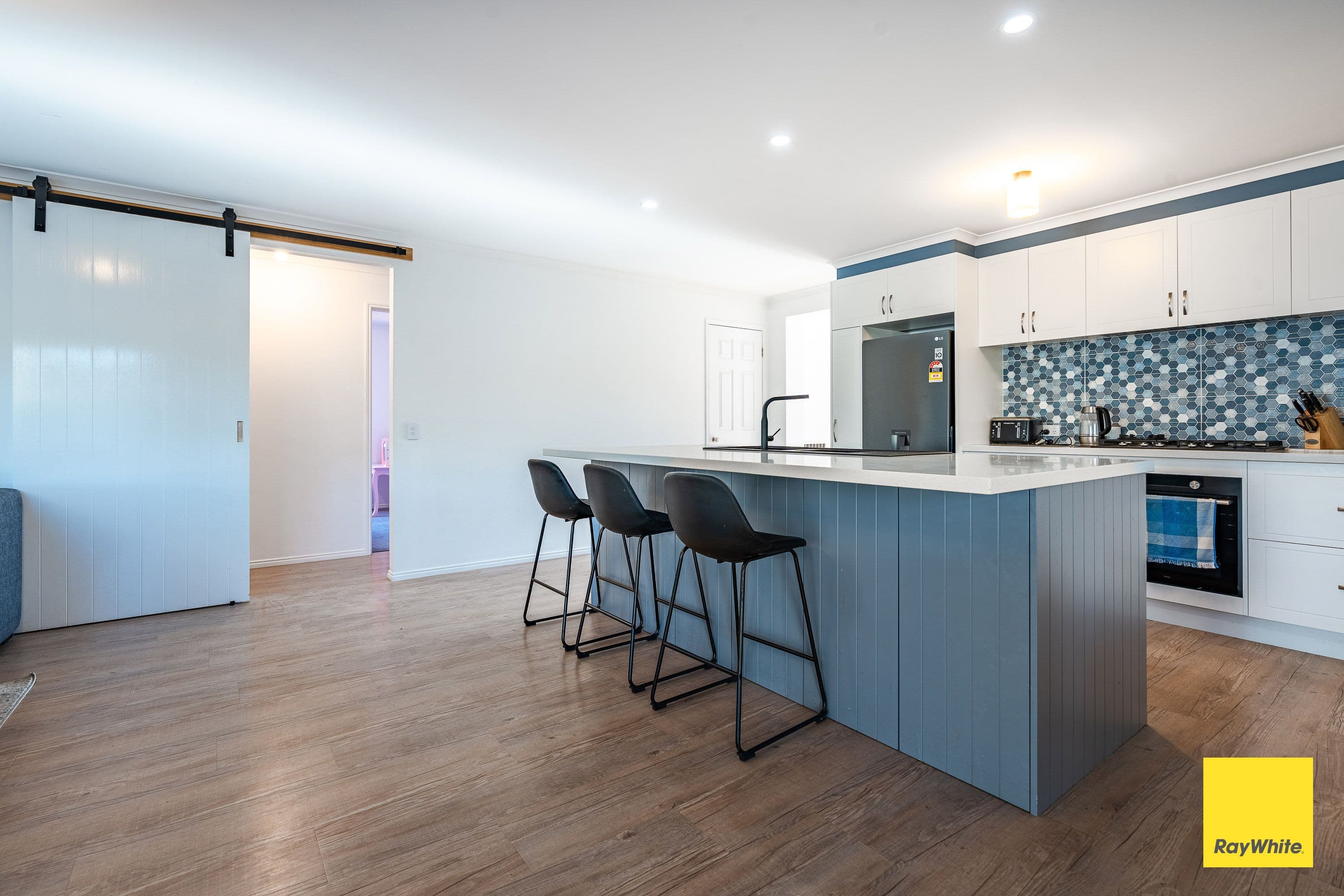 71 Arthurs Crescent, Strathfieldsaye VIC 3551, Strathfieldsaye - Thumbnail 6