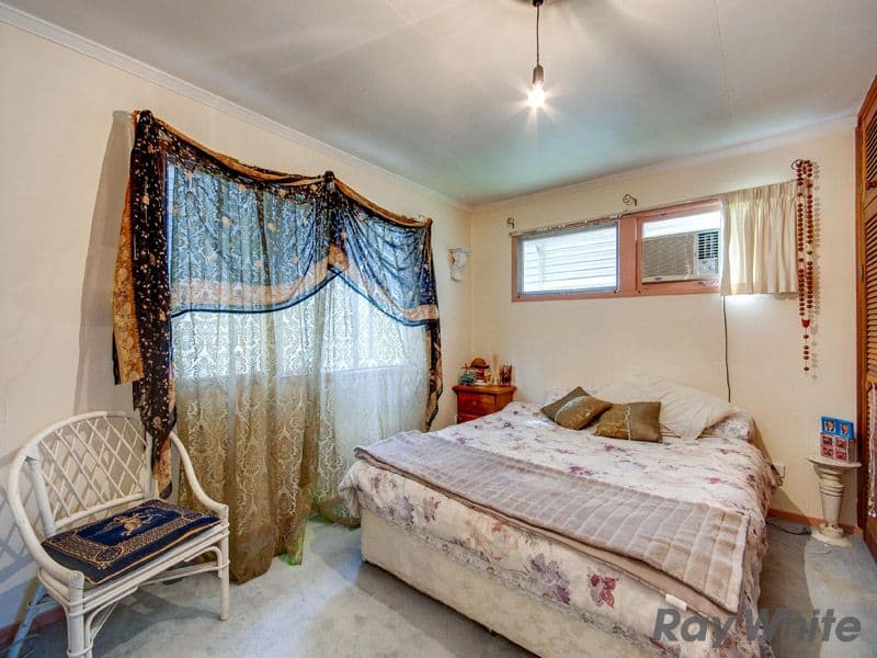19 Minto Crescent, ARANA HILLS QLD 4054, Arana Hills - Thumbnail 5