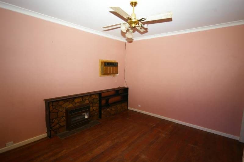 35 Stroughton Road, WESTMINSTER WA 6061, Westminster - Thumbnail 4