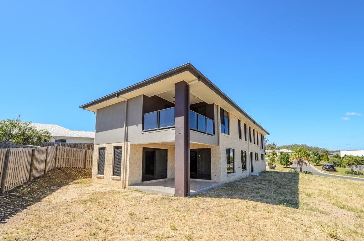 1 Eccles Close, Kirkwood QLD 4680, Kirkwood - Thumbnail 2