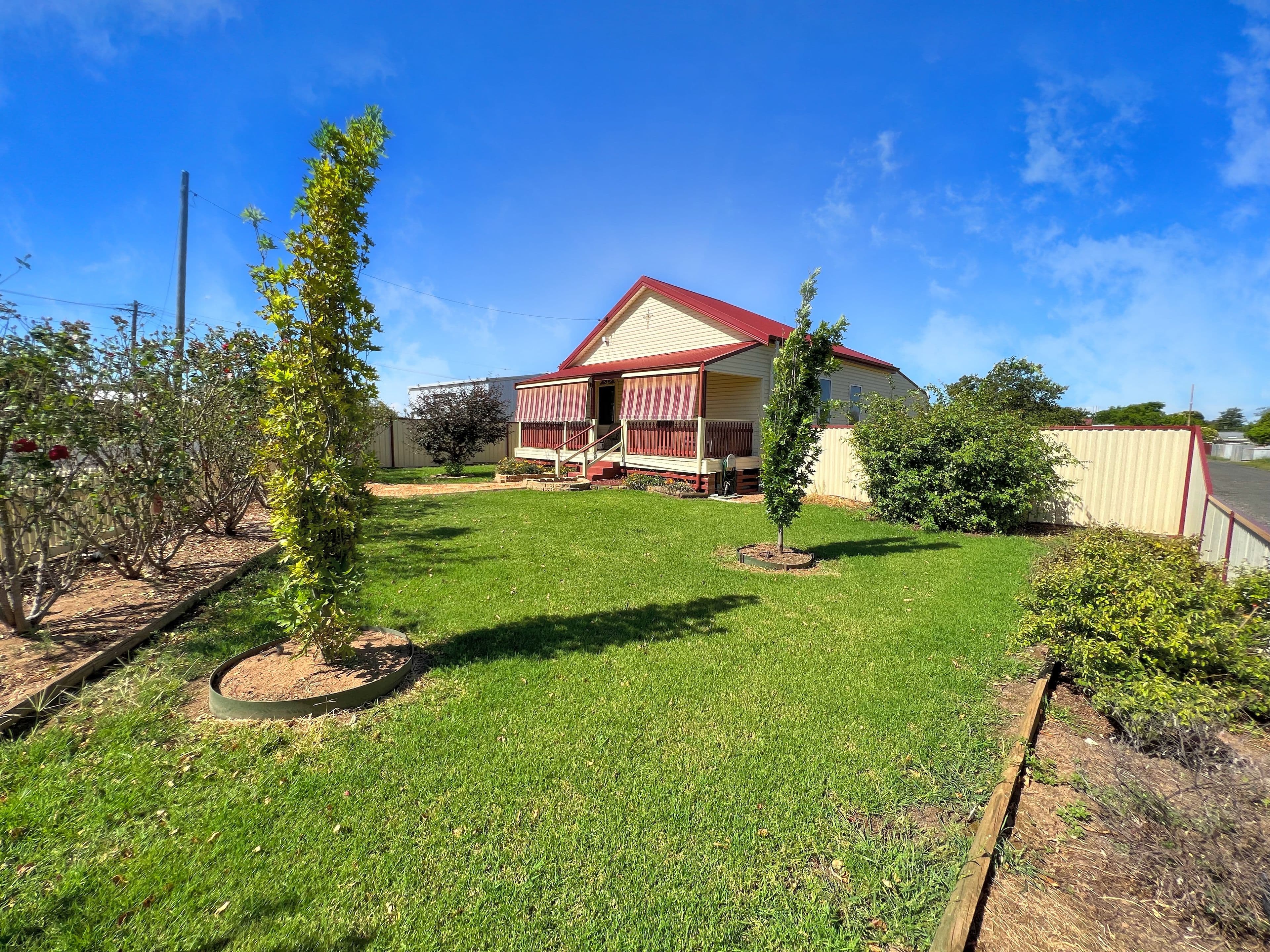 1 Farnell Street, Forbes NSW 2871, Forbes - Thumbnail 2