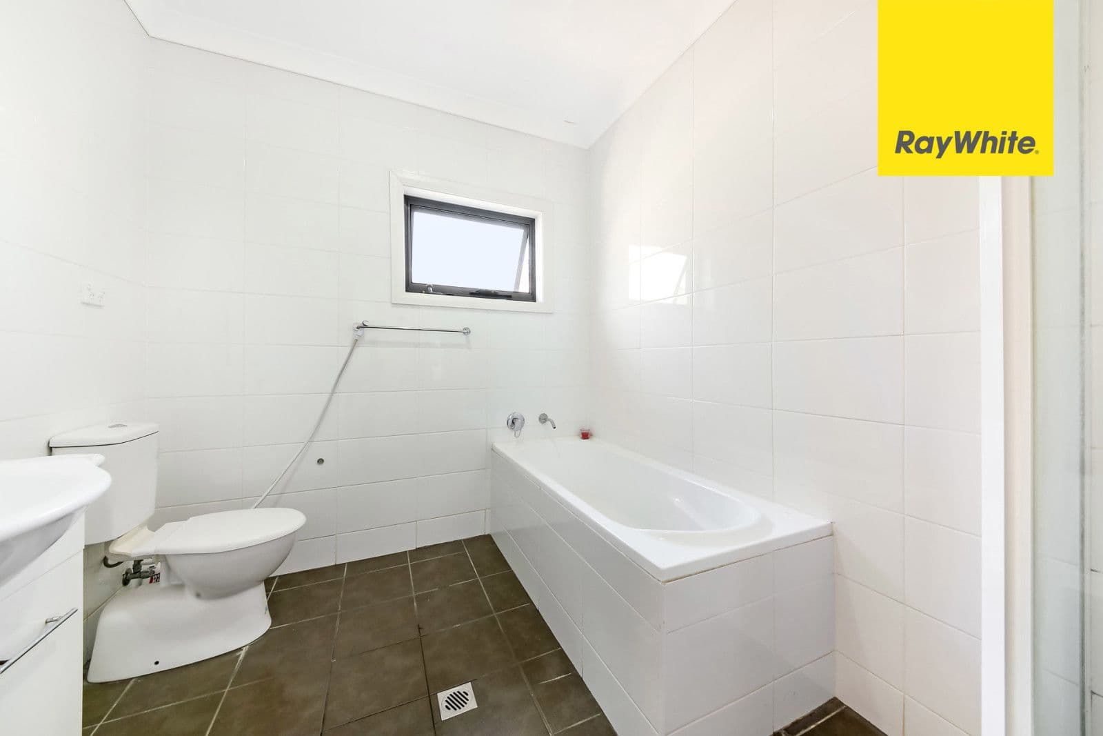 11-17 Broadarrow Road, Beverly Hills NSW 2209, Beverly Hills - Thumbnail 6