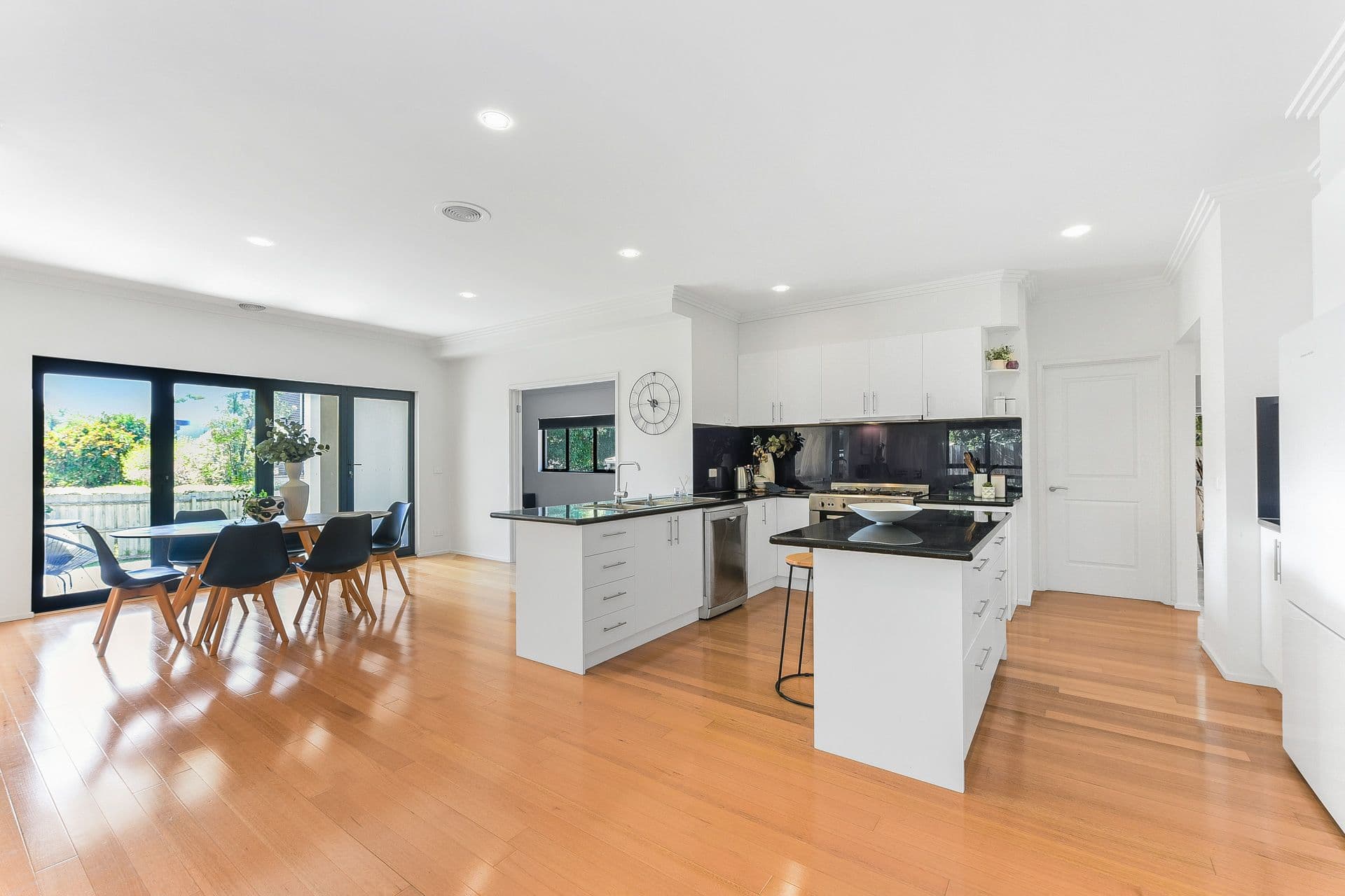 23 Briggs Street, Mount Waverley VIC 3149, Mount Waverley - Thumbnail 5