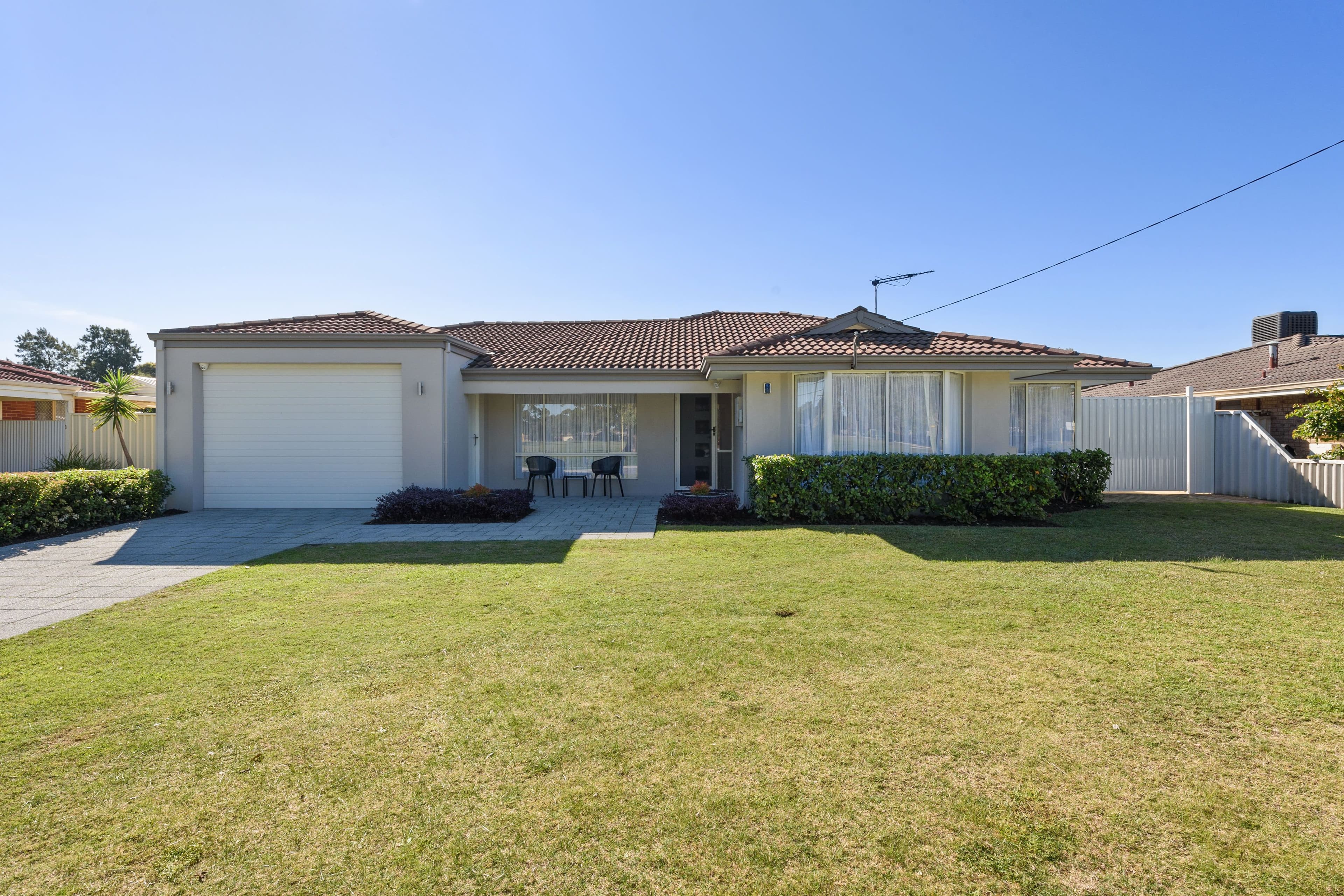 5 Pecos Place, Beechboro WA 6063, Beechboro - Thumbnail 2