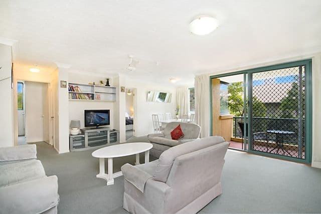 1 Burleigh Street, BURLEIGH HEADS QLD 4220, Burleigh Heads - Thumbnail 2
