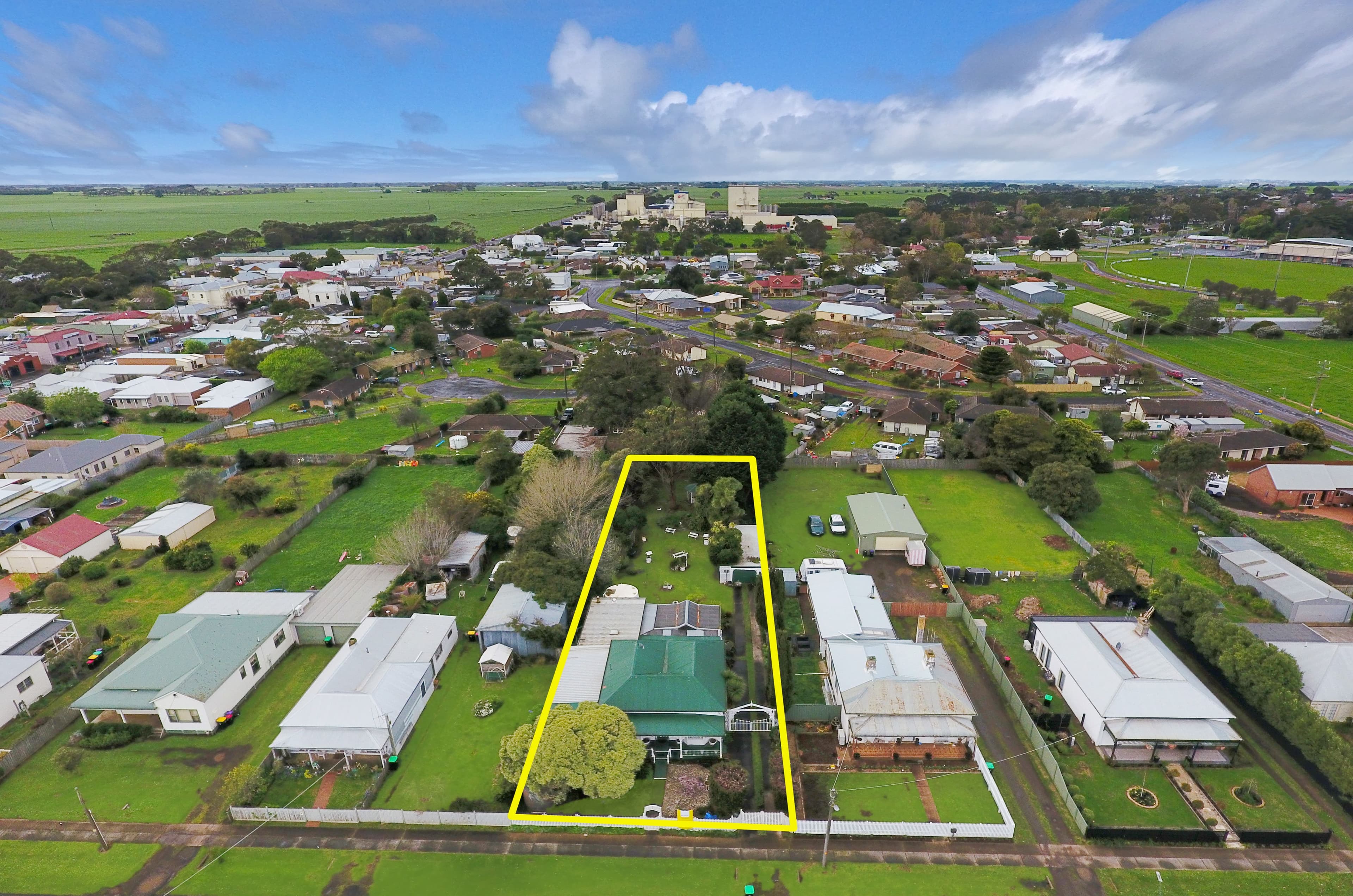 12 Commercial Place, Koroit VIC 3282, Koroit - Thumbnail 2