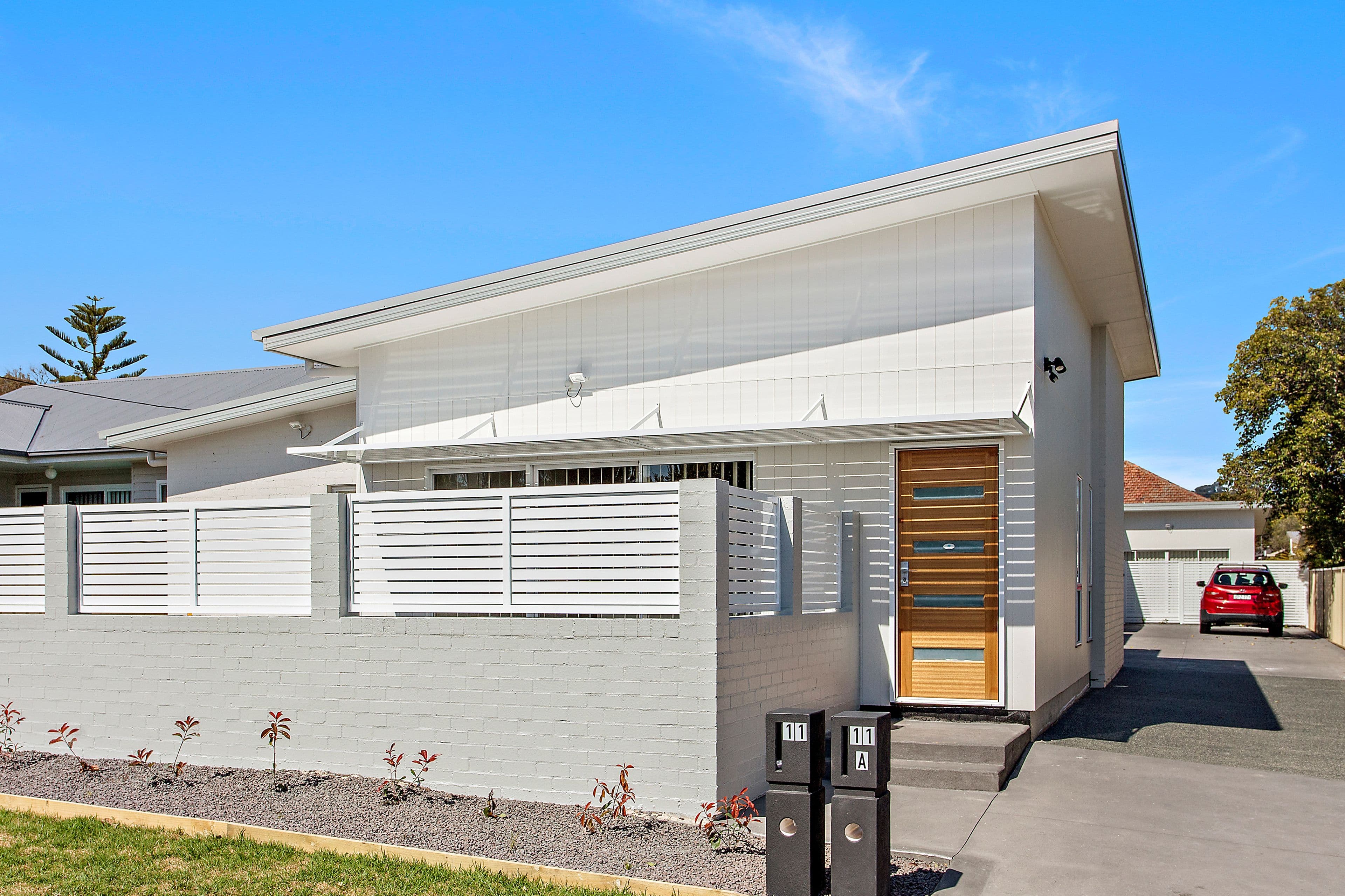 11 Hopetoun Street, Oak Flats - Image 1