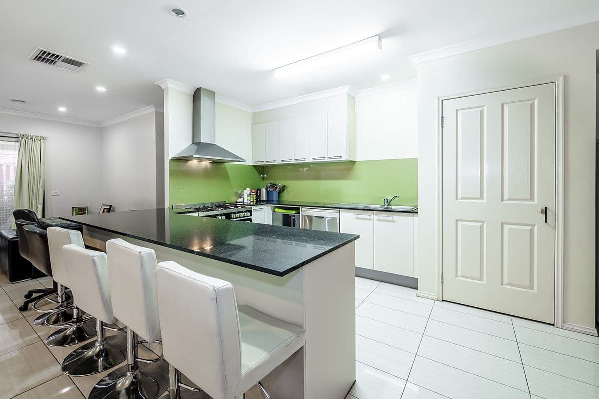 113 Selandra Boulevard, Clyde North VIC 3978, Clyde North - Thumbnail 5