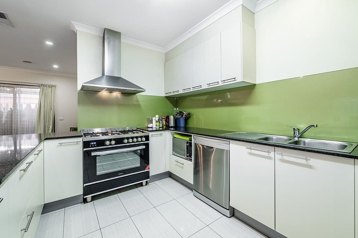 113 Selandra Boulevard, Clyde North VIC 3978, Clyde North - Thumbnail 6