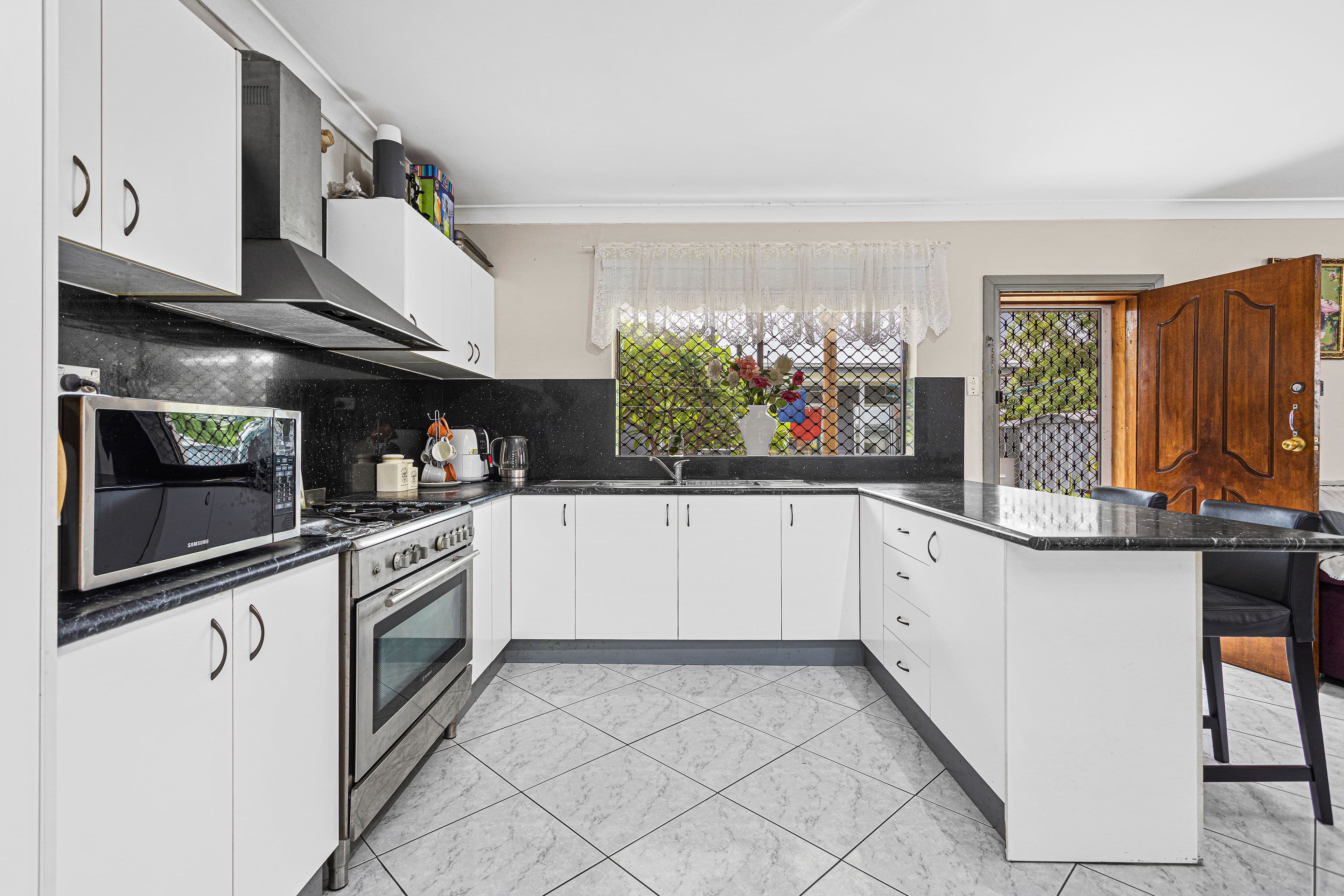 297 West Botany Street, Rockdale NSW 2216, Rockdale - Thumbnail 2