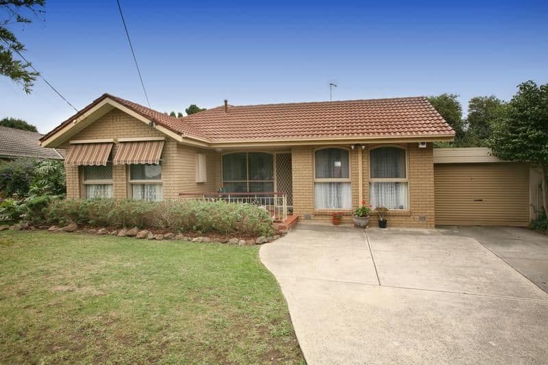 11 Hollygreen Drive, WHEELERS HILL VIC 3150, Wheelers Hill - Image 1