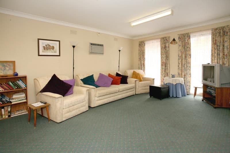 11 Hollygreen Drive, WHEELERS HILL VIC 3150, Wheelers Hill - Thumbnail 4