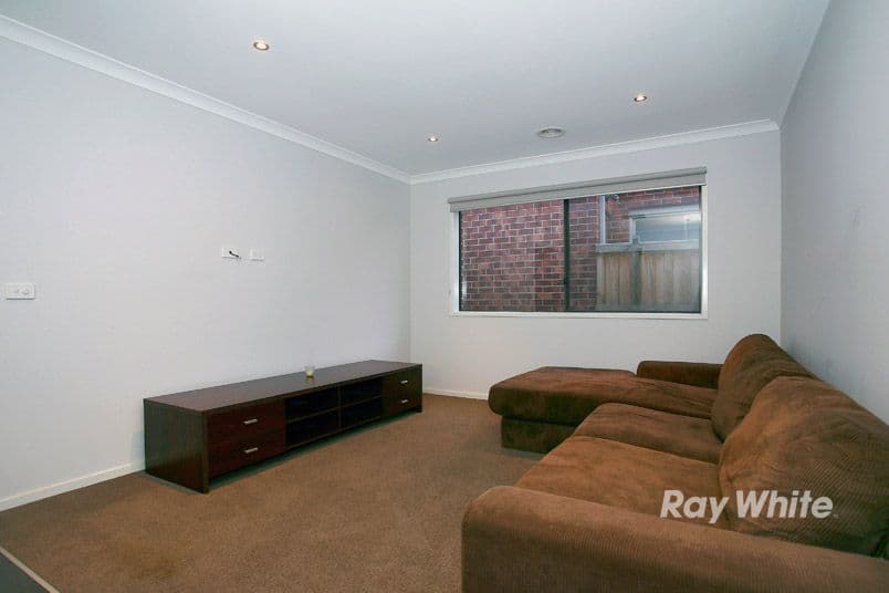 28 Bayley Place, CRANBOURNE WEST VIC 3977, Cranbourne West - Thumbnail 6