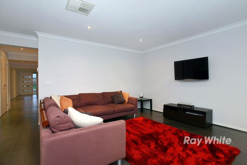 28 Bayley Place, CRANBOURNE WEST VIC 3977, Cranbourne West - Thumbnail 7