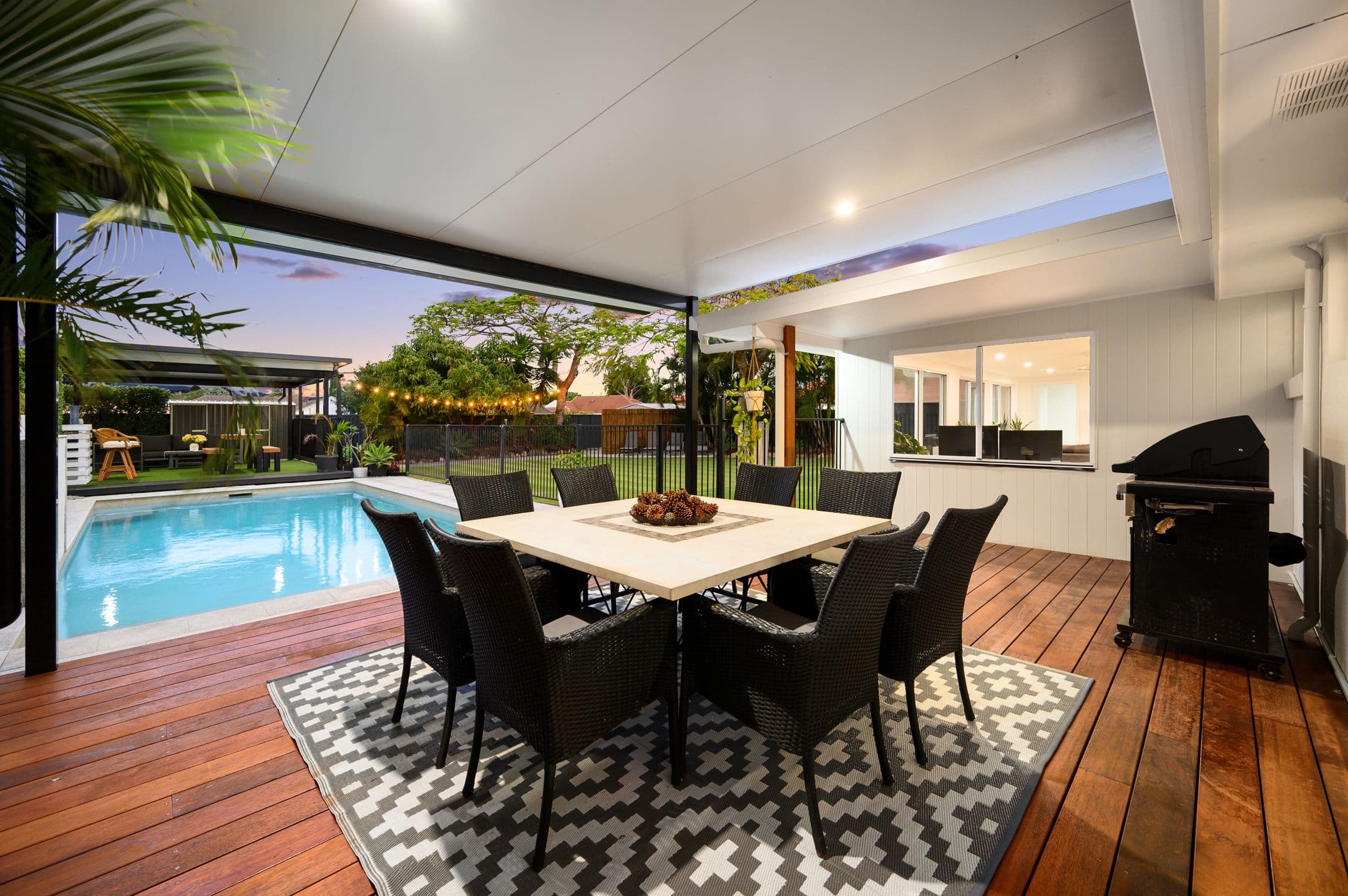 32 Collins Crescent, Benowa QLD 4217, Benowa - Thumbnail 2