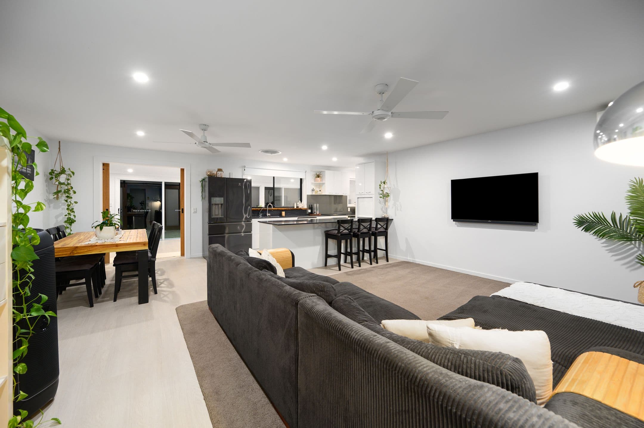 32 Collins Crescent, Benowa QLD 4217, Benowa - Thumbnail 6