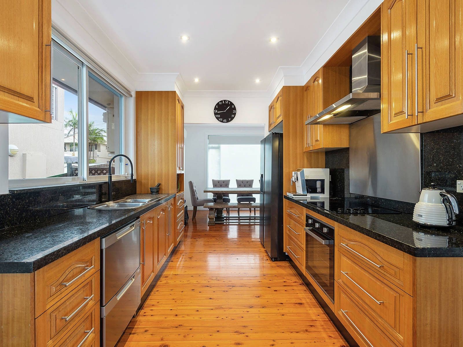 22 Curtis Avenue, Taren Point NSW 2229, Taren Point - Thumbnail 2