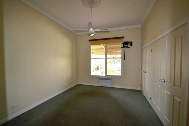 27 Goulburn Street, SEYMOUR VIC 3660, Seymour - Thumbnail 7