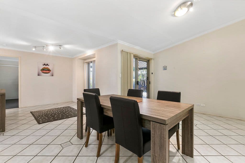 2 Rosa Court, Camira QLD 4300, Camira - Thumbnail 2