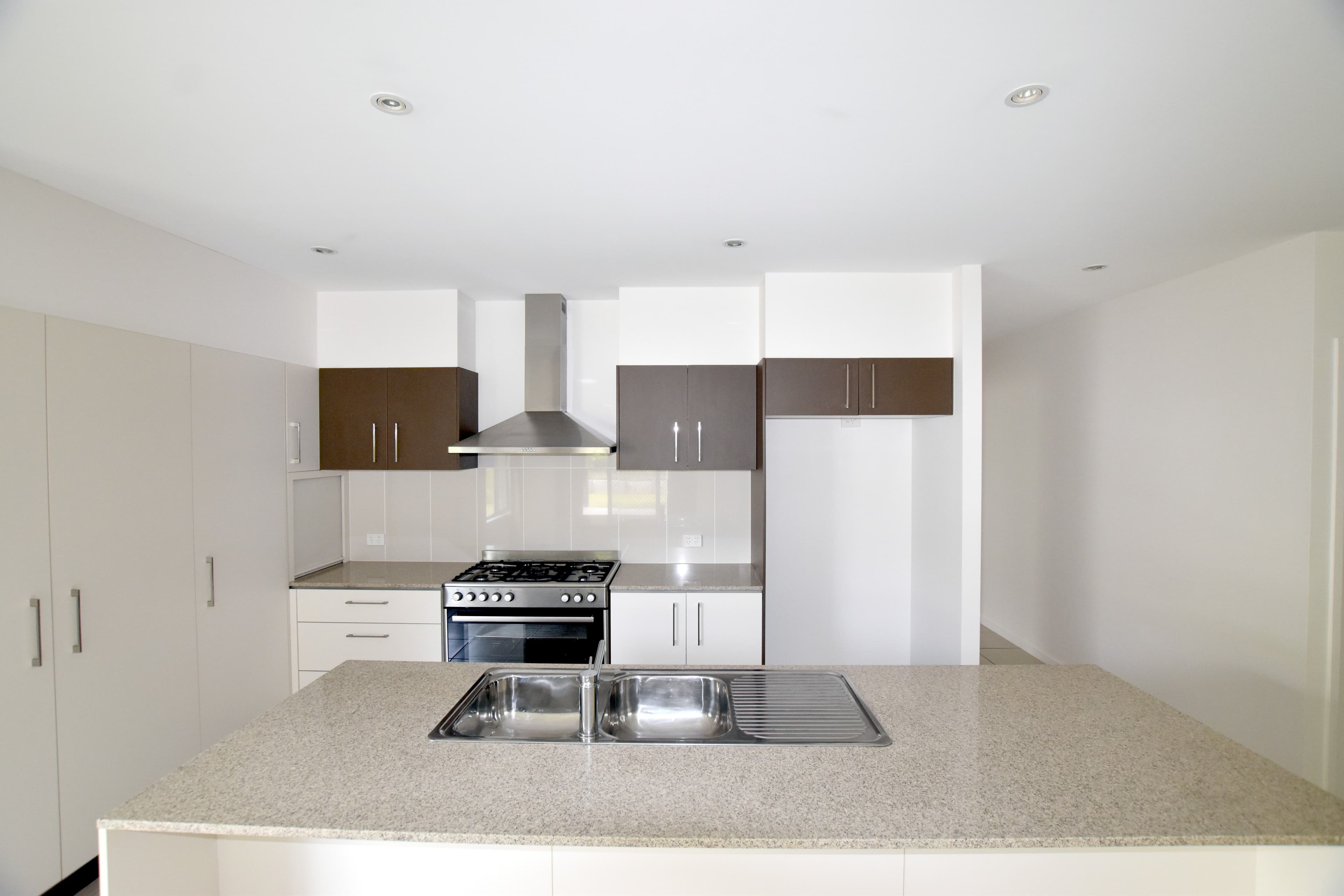 6 Boonderee Place,, New Auckland QLD 4680, New Auckland - Thumbnail 2