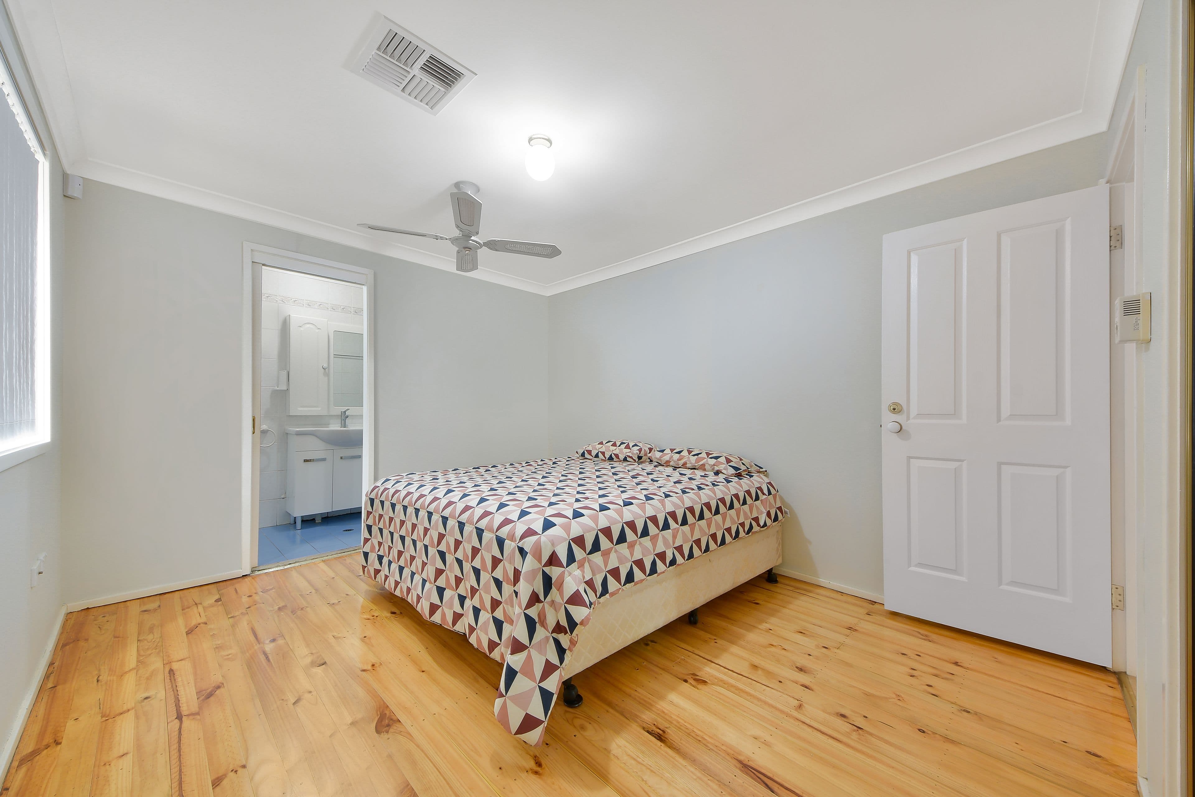 2 Misima Place, Glenfield NSW 2167, Glenfield - Thumbnail 6