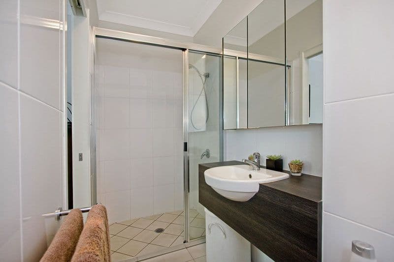 38 Lemnos Street, RED HILL QLD 4059, Red Hill - Thumbnail 4