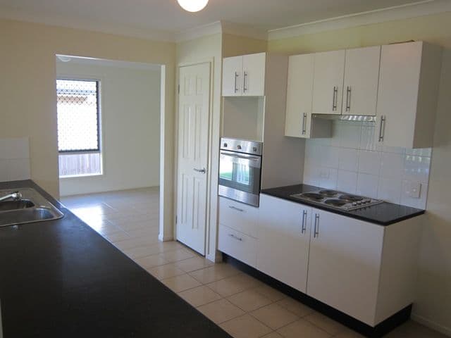 77  Grace Street, WULKURAKA QLD 4305, Wulkuraka - Thumbnail 2