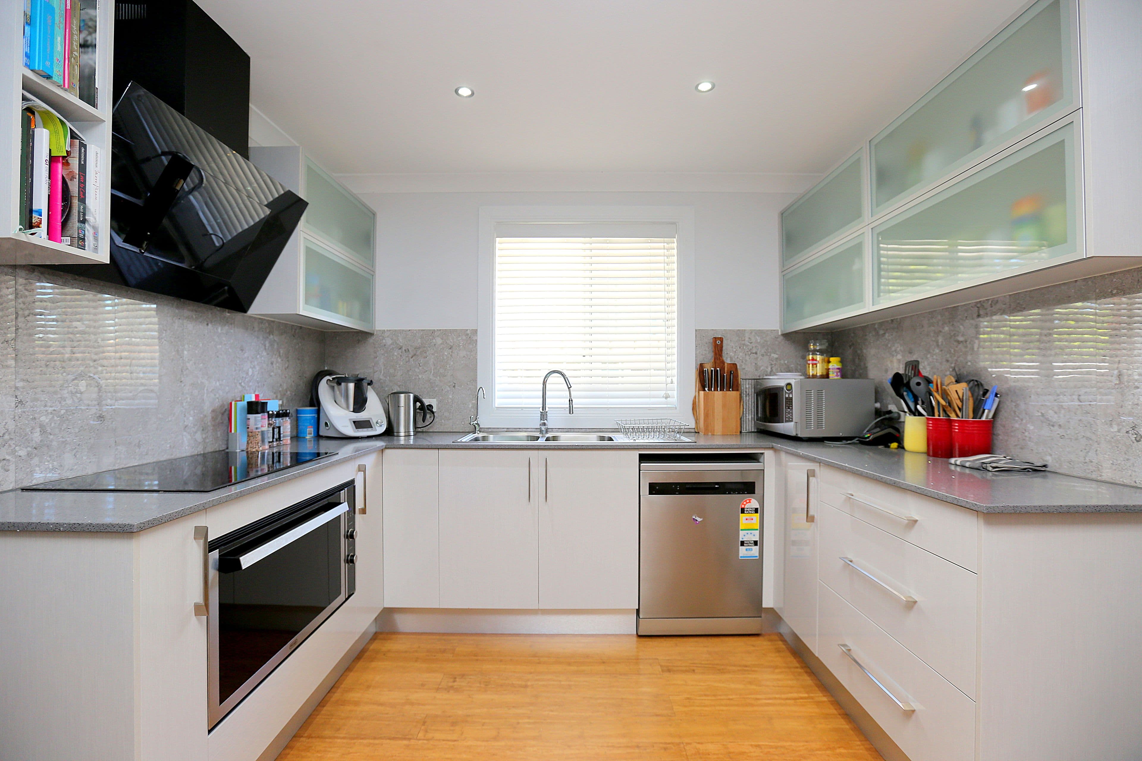 52 Jacaranda Drive, Georges Hall - Thumbnail 3
