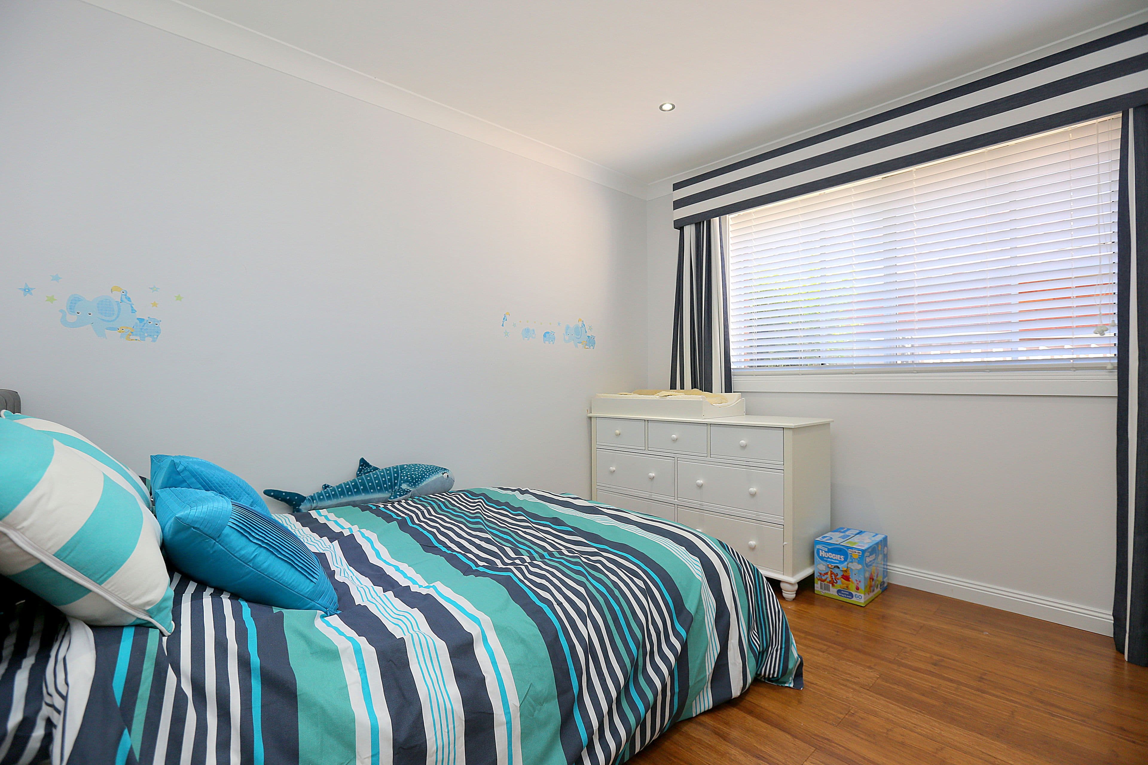 52 Jacaranda Drive, Georges Hall - Thumbnail 5