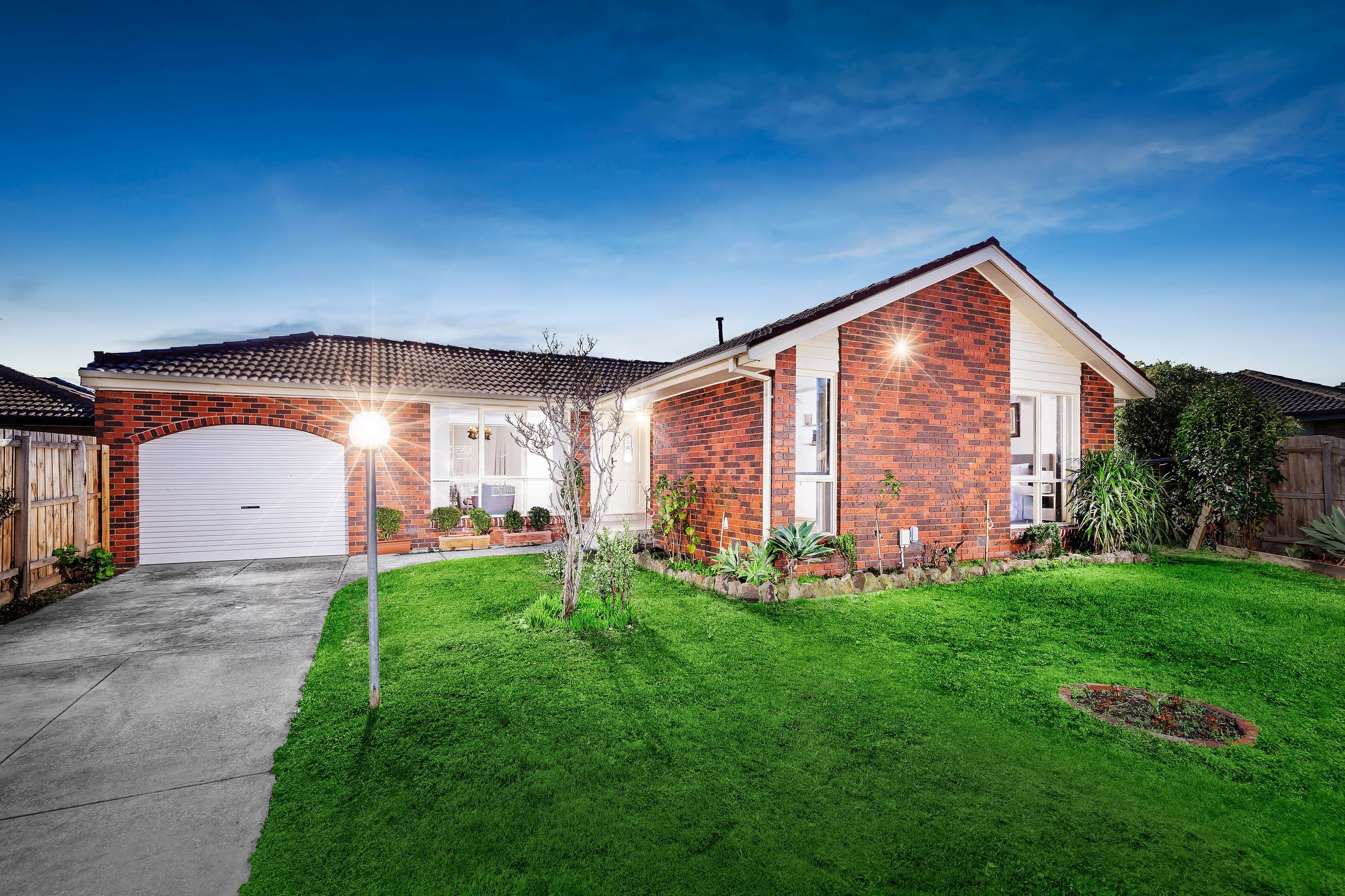 11 Gloaming Court, Mill Park VIC 3082, Mill Park - Image 1