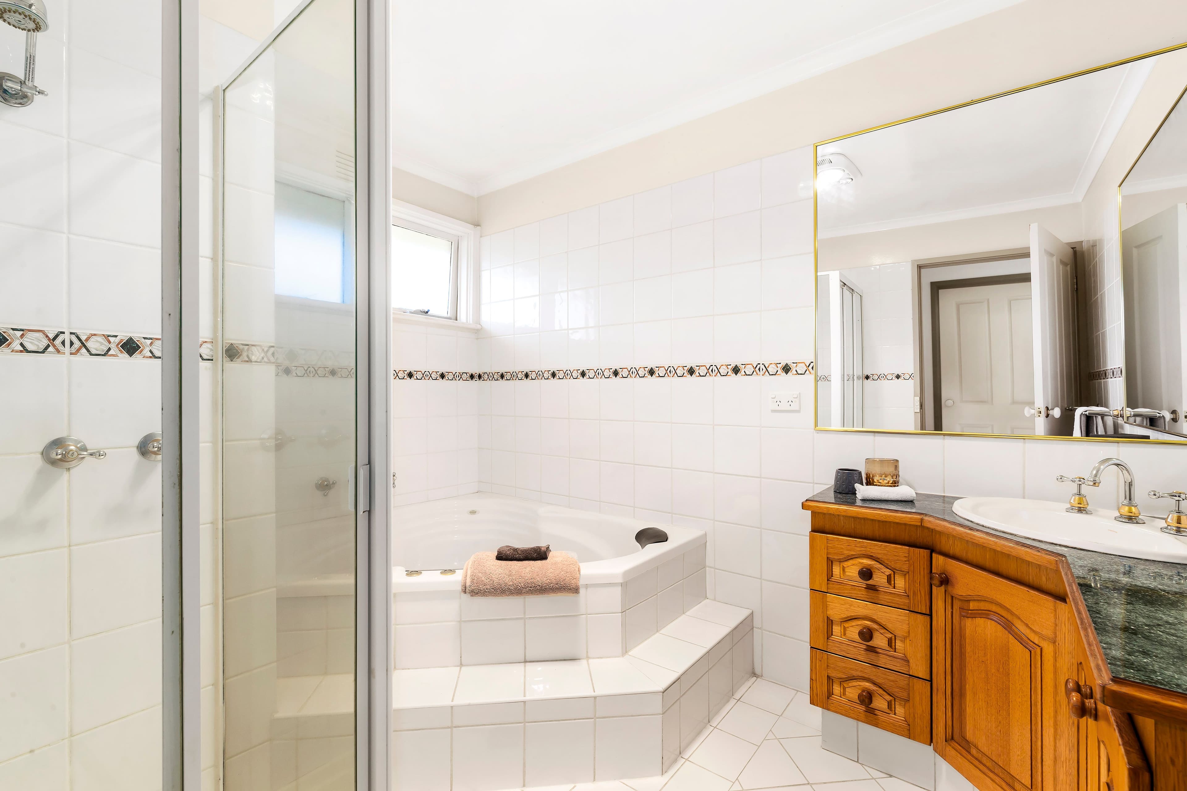 11 Gloaming Court, Mill Park VIC 3082, Mill Park - Thumbnail 8