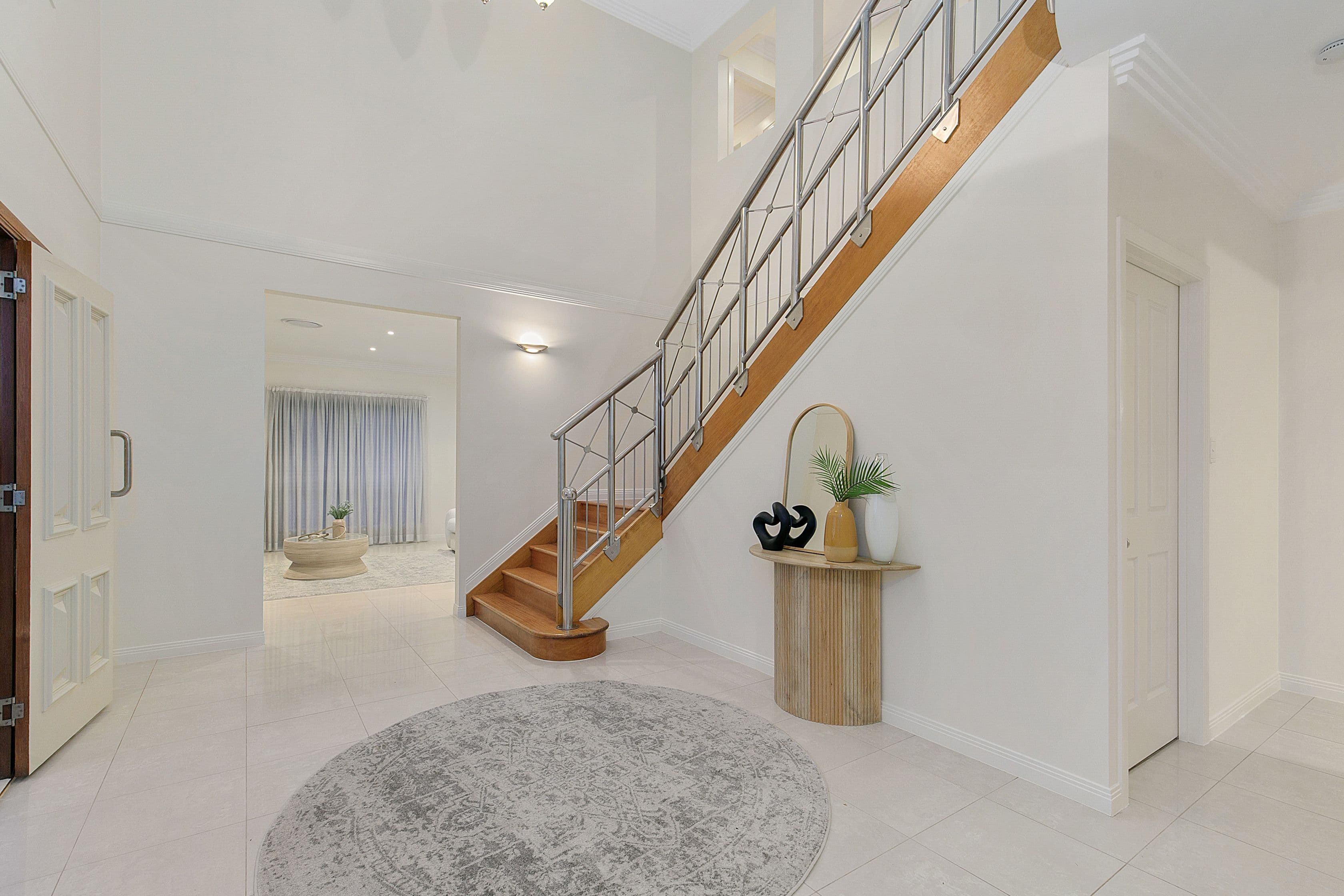 93 Silky Oak Crescent, Carindale QLD 4152, Carindale - Thumbnail 2