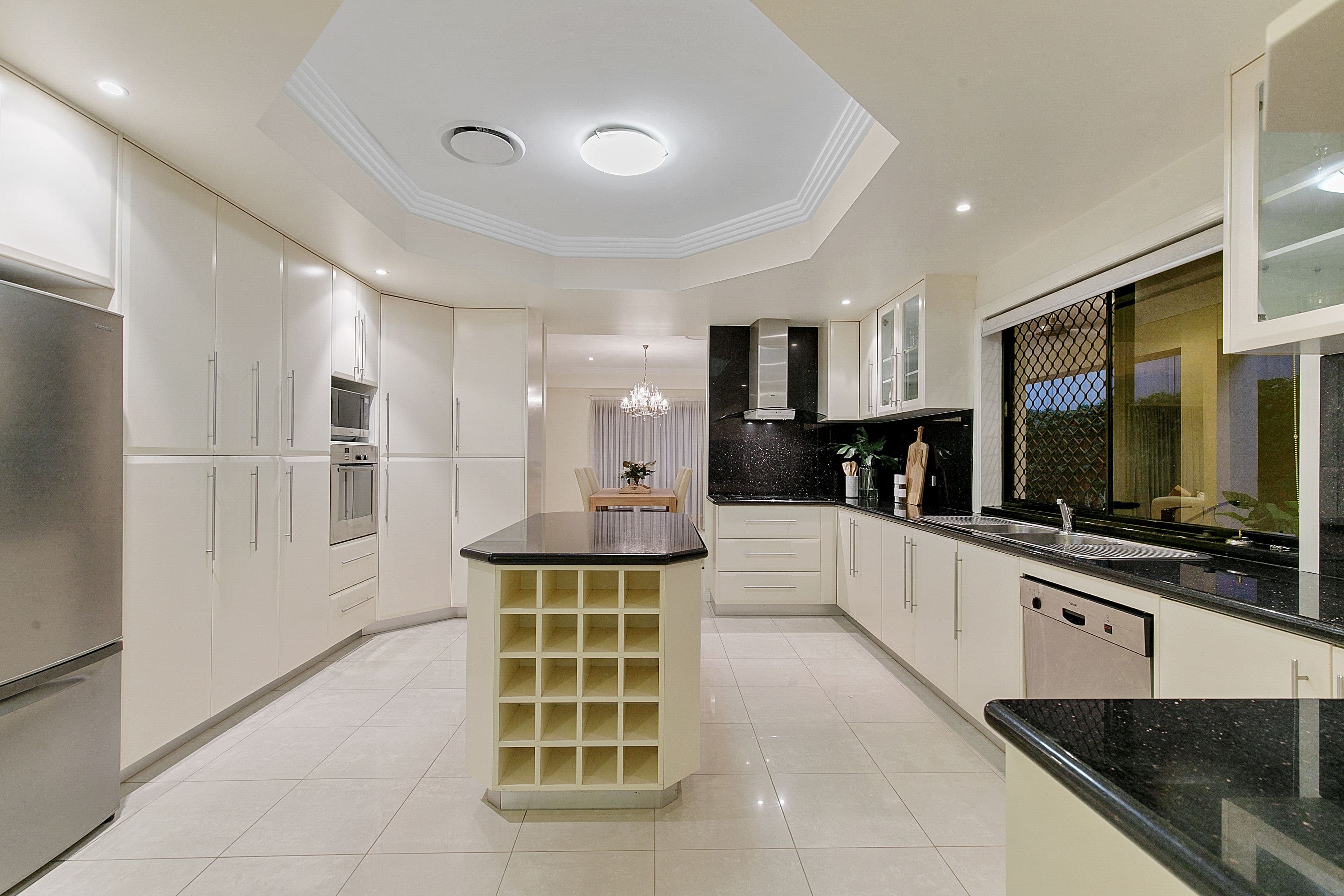 93 Silky Oak Crescent, Carindale QLD 4152, Carindale - Thumbnail 7