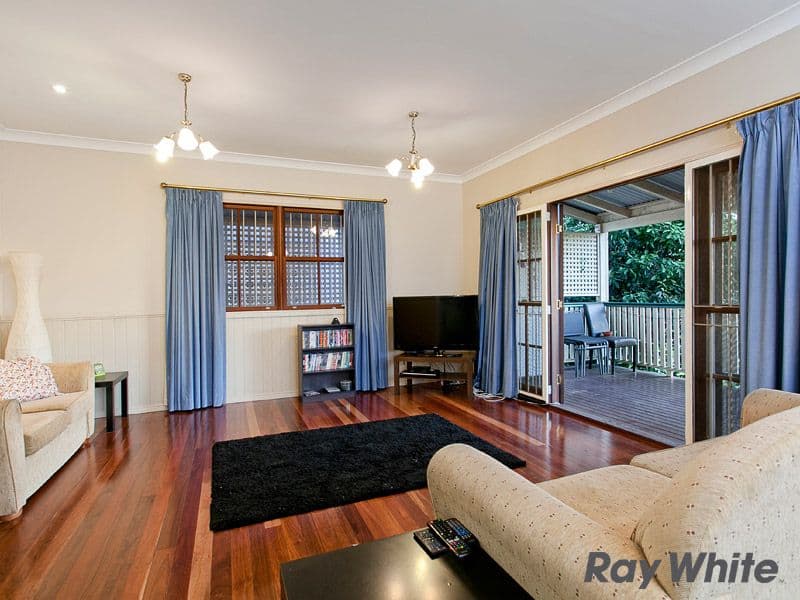 34 Lansdowne Street, NEWMARKET QLD 4051, Newmarket - Thumbnail 4