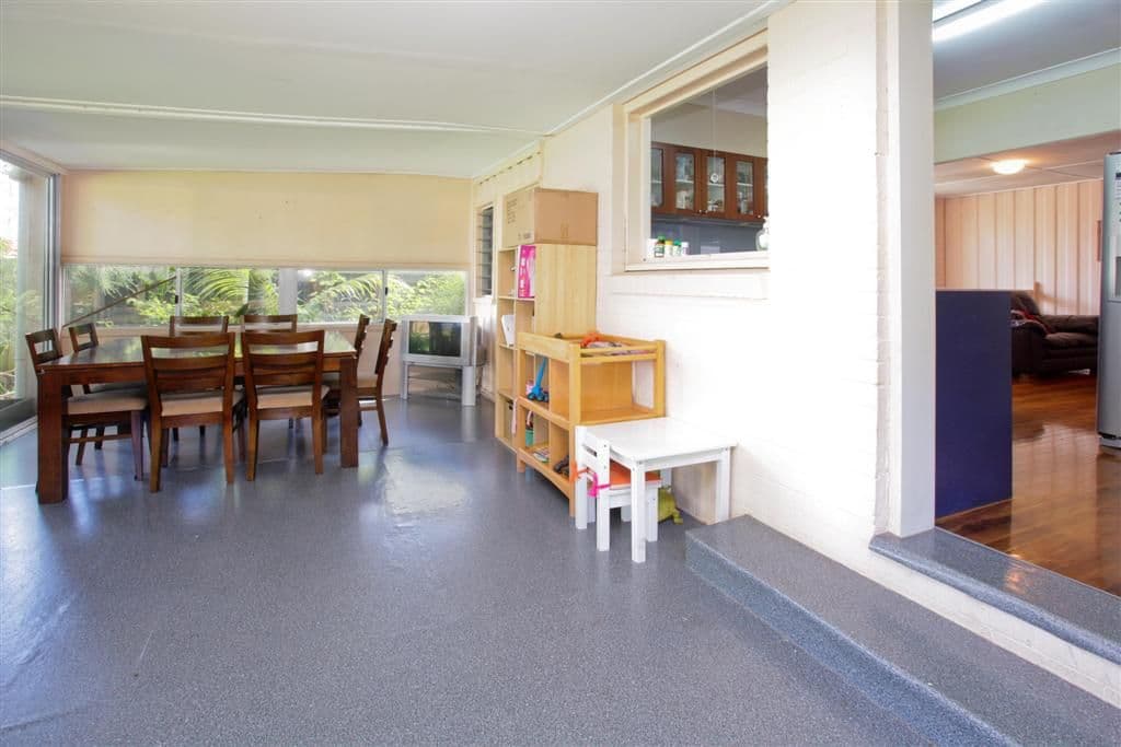 129  Harold Street, HOLLAND PARK QLD 4121, Holland Park - Thumbnail 4