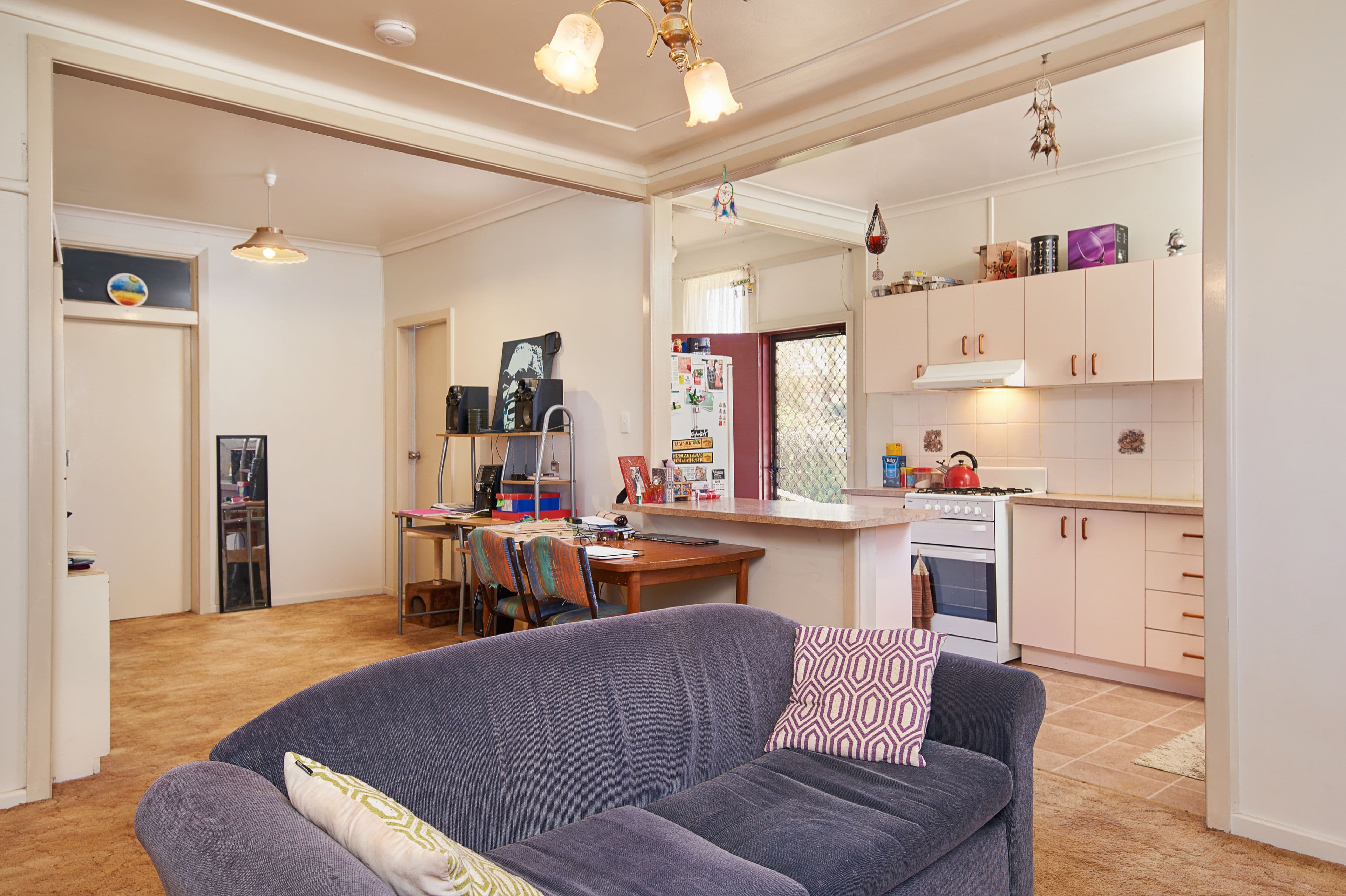 19 Castlereagh Avenue, Mount Austin - Thumbnail 2