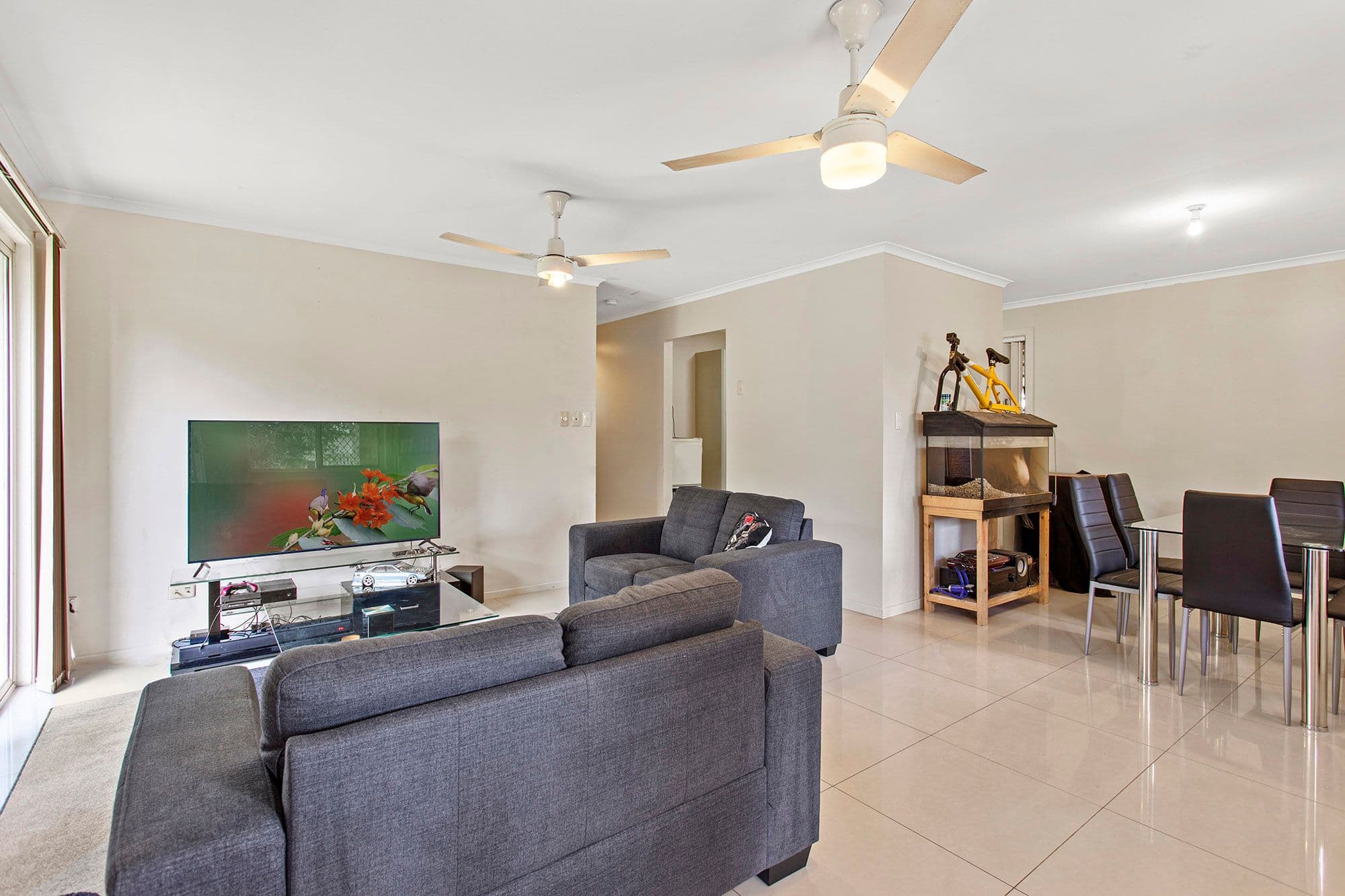 1 Bergomi Court, Eagleby QLD 4207, Eagleby - Thumbnail 4